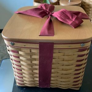 2002 Sweetheart Basket set